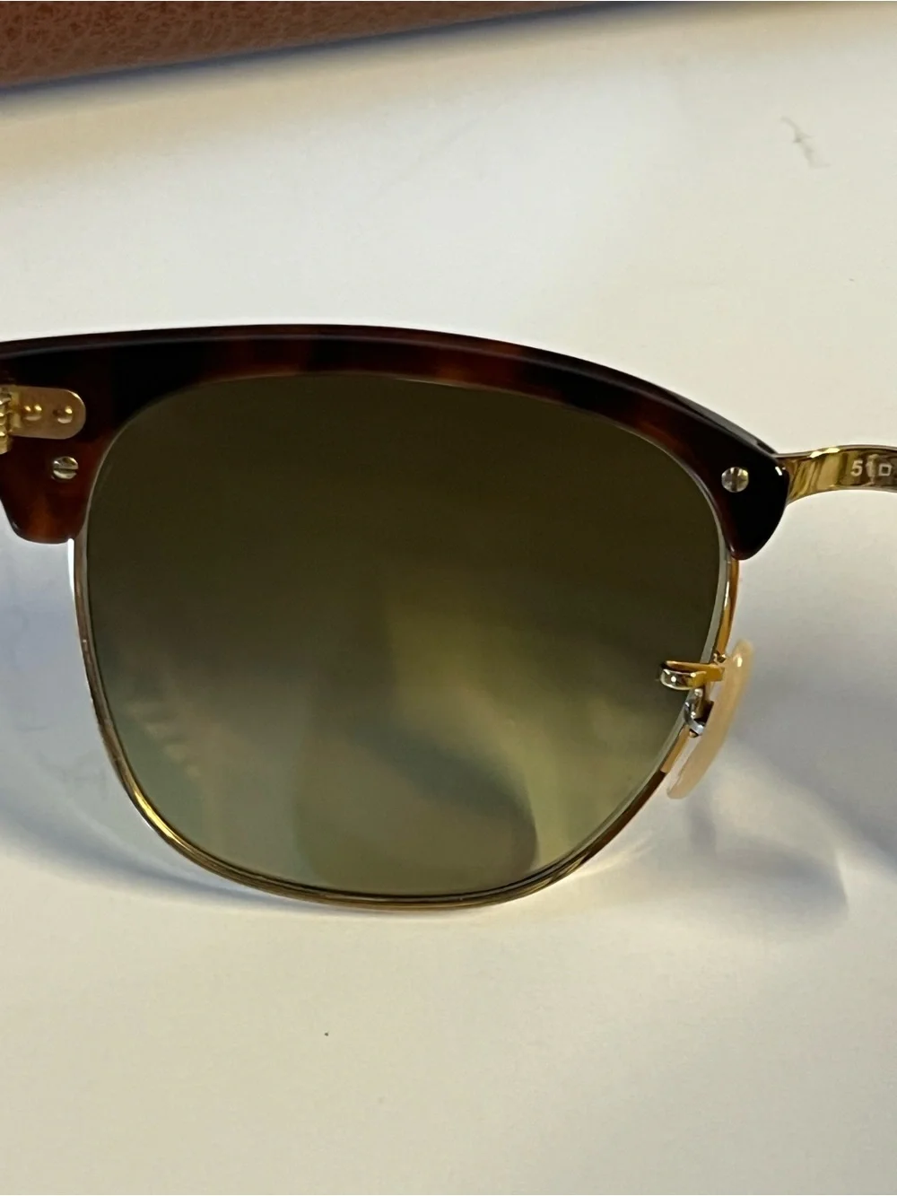 Ray-Ban Brown Tortoiseshell Clubmaster Sunglasses with Brown Case